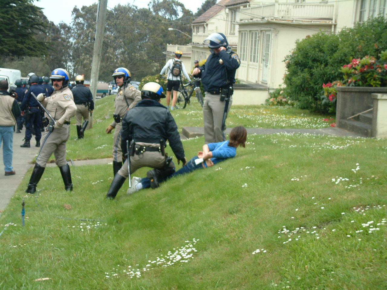 a-sfchild-protester_asalted.jpgi83379.jpg 