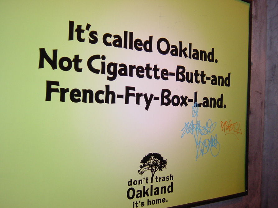 oaktown_bart_sign1.jpga87510.jpg 