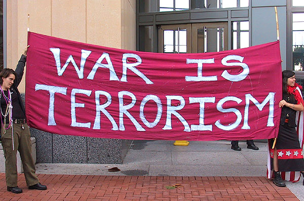 121002_oakfed_nowar_11_waristerrorism_sign.jpg 