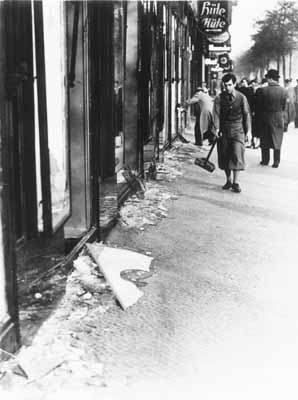 kristallnacht.jpg 