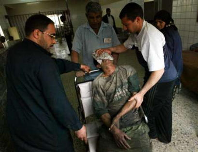 iraqi_man_wounded.jpg 