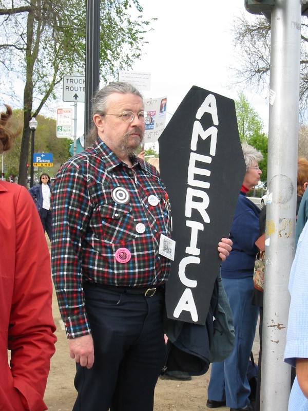 sacprotest4.4.1.03.jpg 