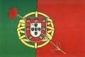 120_bandeira_portuguesa_com_cravo_vermelho.jpg
