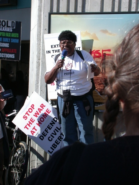 dscn3455.oaklanddockprotest-pueblorepagain.medium.jpg 