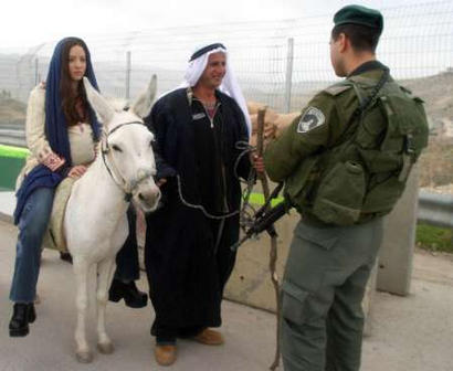 palestinians_dressed_as_joseph_and_mary_stopped_by_israelis.jpg 