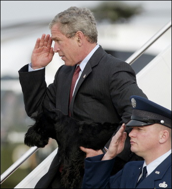 bush_and_blair.jpgqfo0d7.jpg 