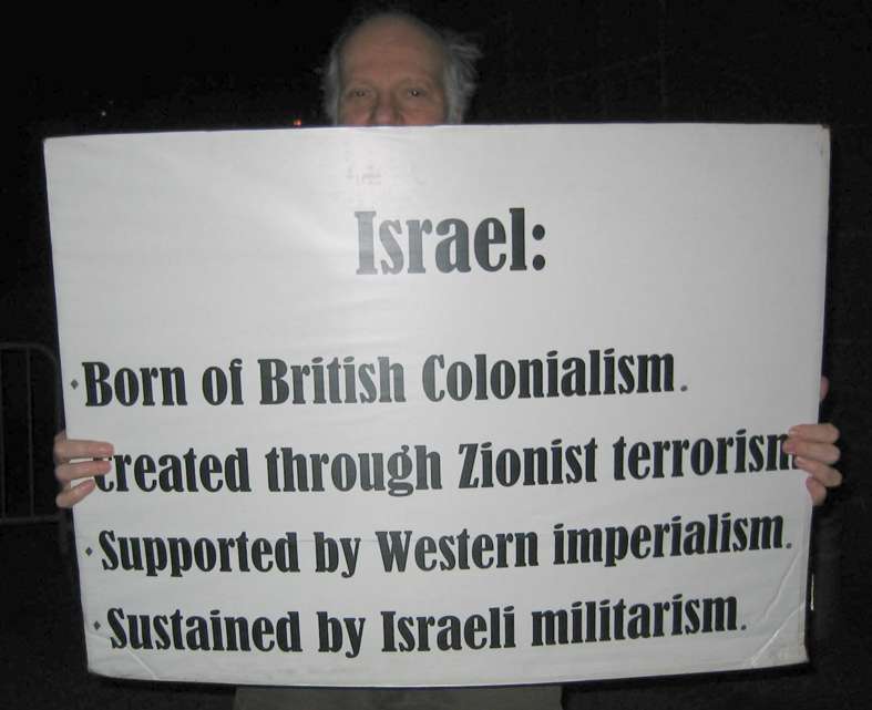 anti-zionistjewwithsign.jpg 