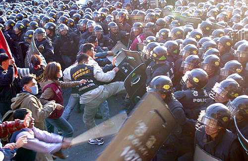 5_protest_in_korea.jpg 