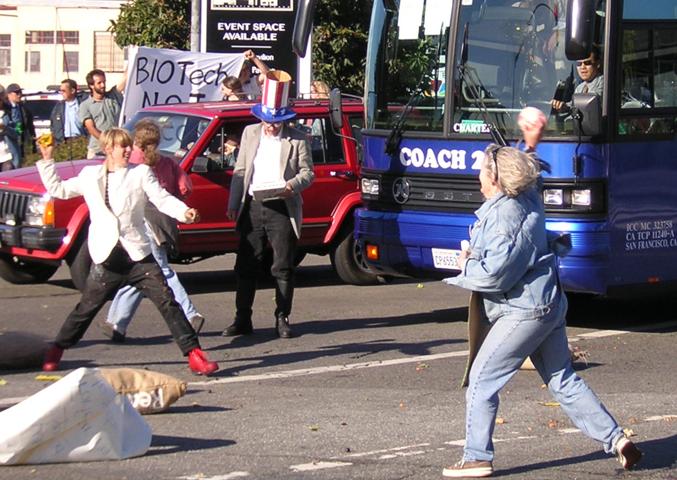 060604fortmason_foodfight3.jpg 