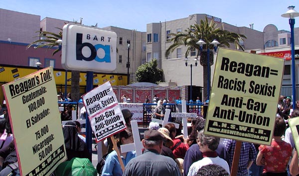 8_crowd_at_16th_street_bart.jpg 