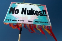 200_nonukes_sign.jpg