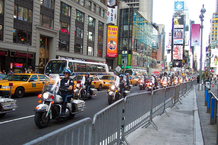 policemotorcycles.jpgg8mm44.jpg 