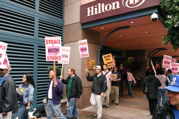 hilton_hotel_strike_3.jpg 