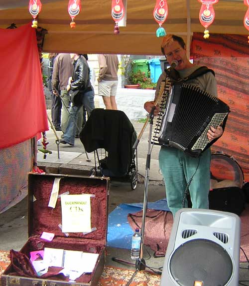 accordion1.jpg 