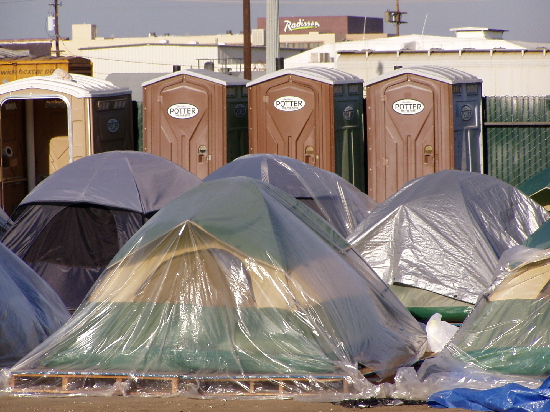 550_tent_city.jpgd5lcbi.jpg 