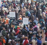 200_antiabortion_crowd3.jpg