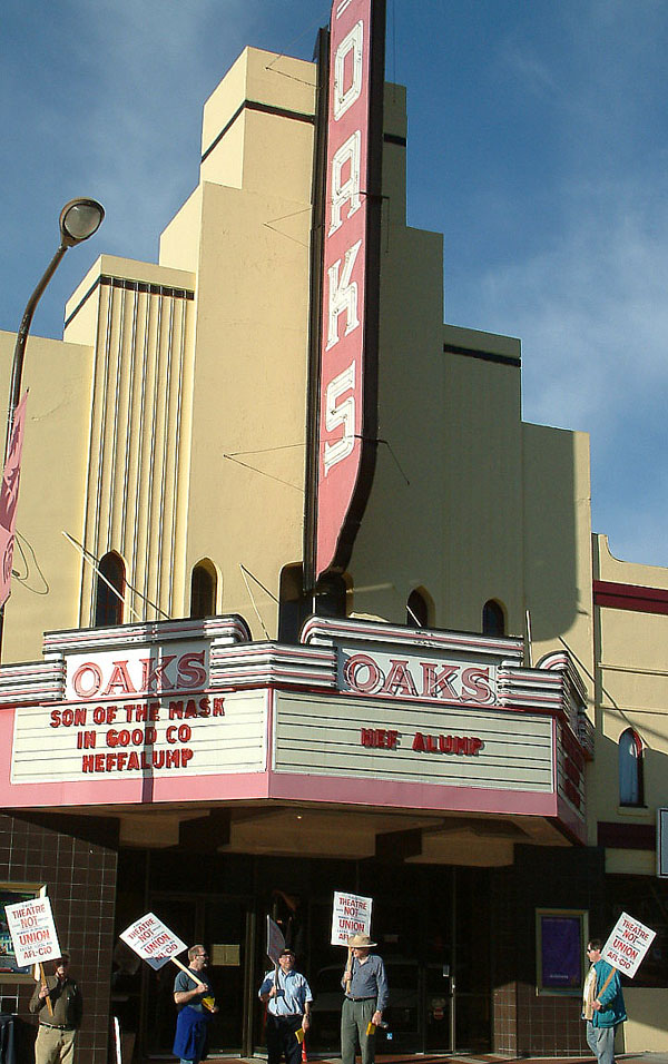 oakstheatrepicketbig.jpg 