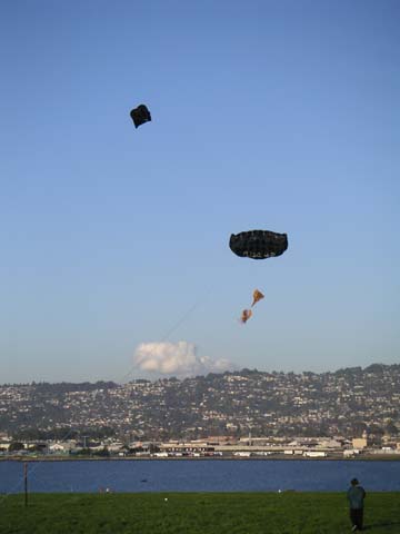 cloud_kite1.jpg 