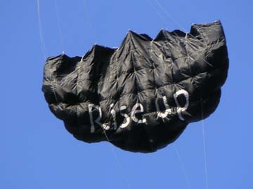 cloud_kite2.jpg 