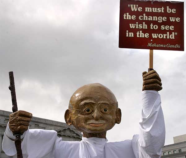 gandhi_puppet_sm.jpg 