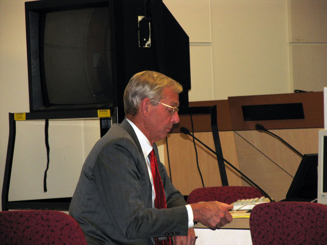 water-board-hearing-04-05-0.jpg 
