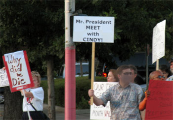 mr_pres_meet_with_cindy.jpg 