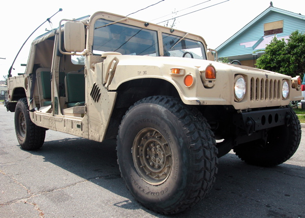 hummer_9-13-05.jpg 