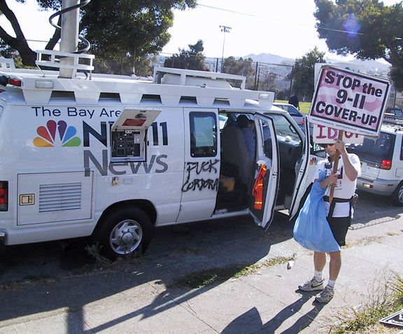 newsvan.jpg 