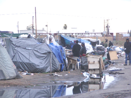 550_homeless_in_fresno.jpg 