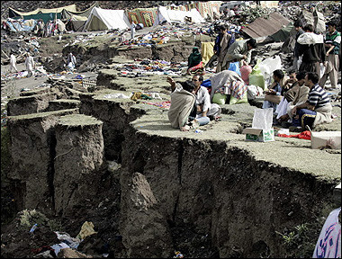 kashmir.16oct05.jpg 