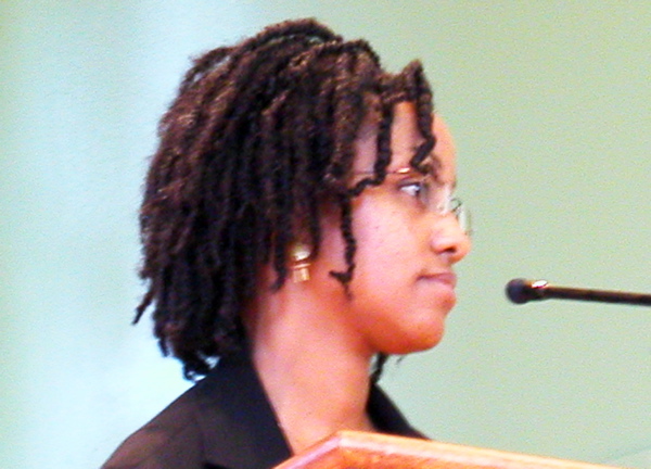 nzingha-dugas_10-29-05.jpg 