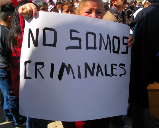 no_somos_criminales.jpg 