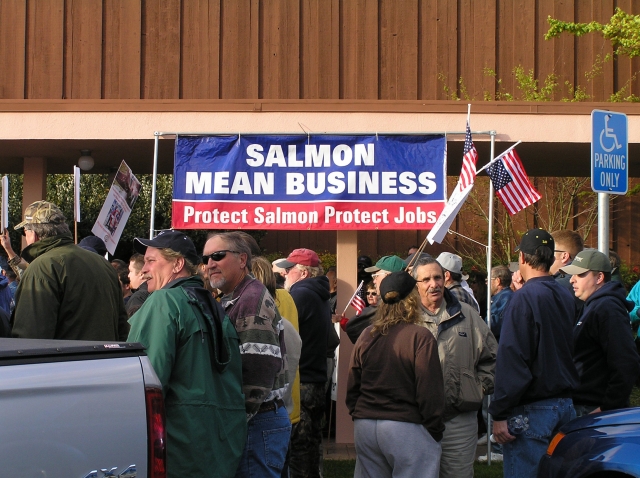 fishermen_protest_sm.jpg 