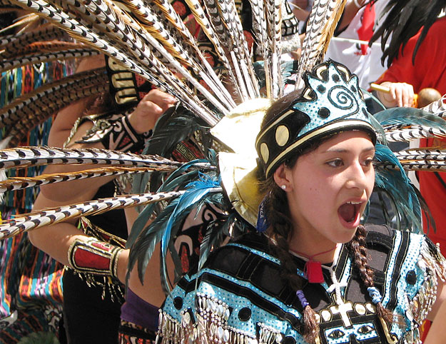 a9-aztec-dancer.jpg 