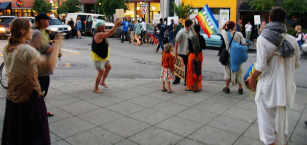 hare-krishna_6-16-06.jpg