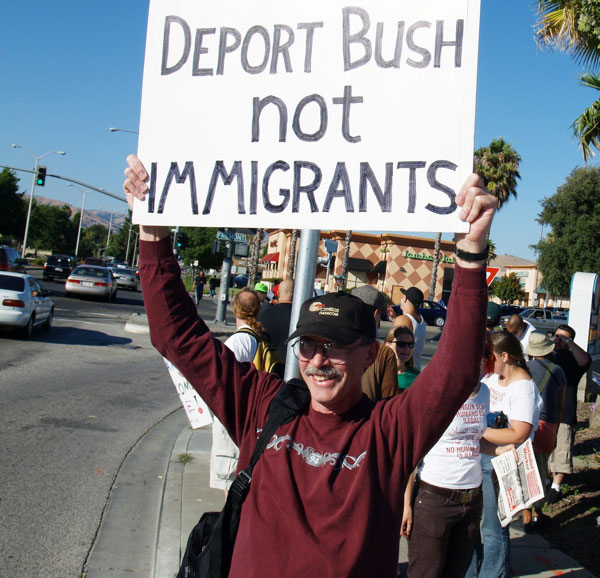 deport-bush_7-28-06.jpg 