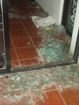 200_2006-08-21-16controlroomglass.jpg