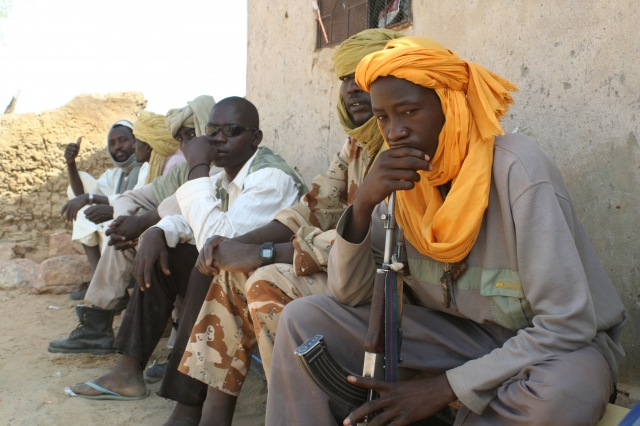 640_darfur_guns.jpg 