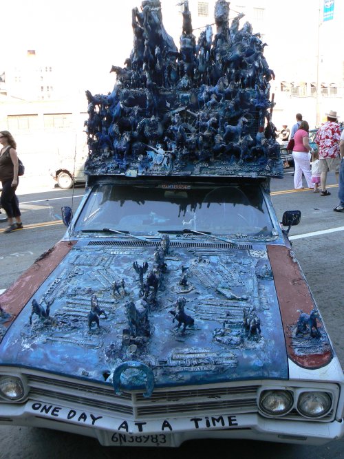 13_artcar4.jpg 