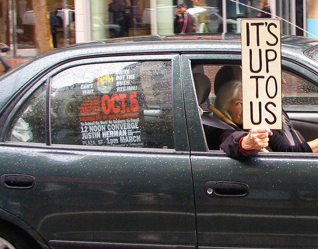 Thousands braved the cold rain in San Francisco today to say "Bush Step Down" and "Drive Out the Bush Regime".
As part of a "national day of mass resistance" San Francisco was one of of over 2