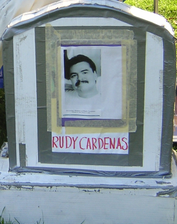 14_rudycardenaspresente.jpg 