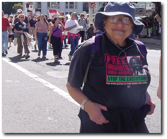 mumia_abu_jamal_supporter_in_san_francisco.png 