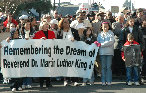 600mlk2.jpg 