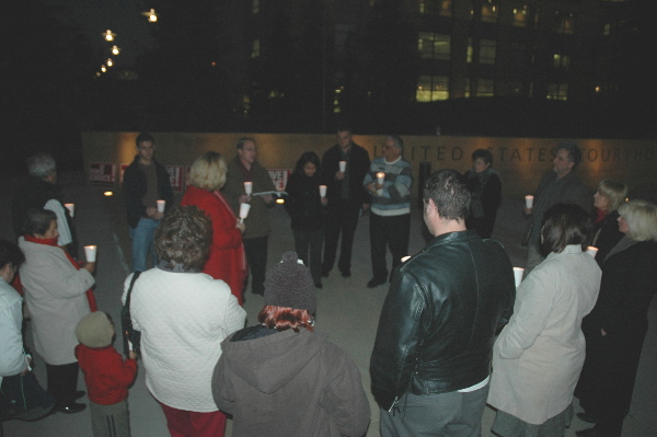 600vigil1.jpg 