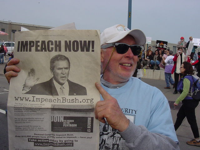 protester_wants_impeachment.jpg 