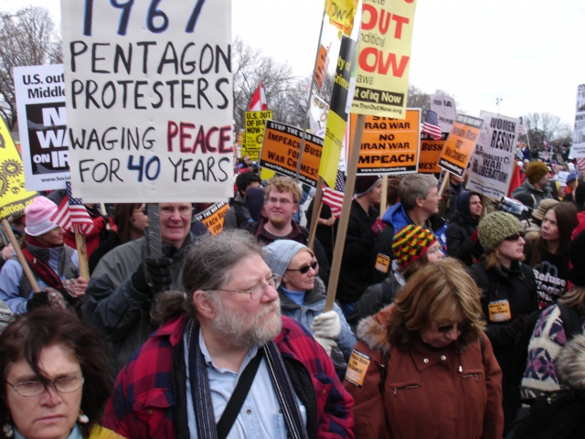 640_pentagonprotest058.jpg 