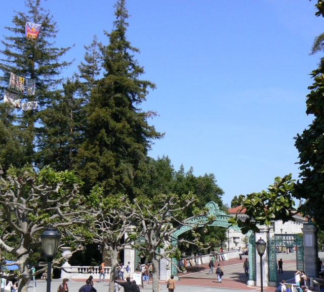 640_sather_gate.jpg