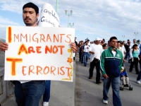 200_immigrants_5-1-07.jpg