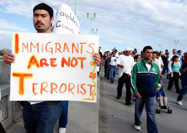immigrants_5-1-07.jpg 