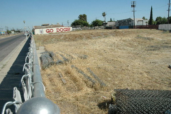 600land.jpg